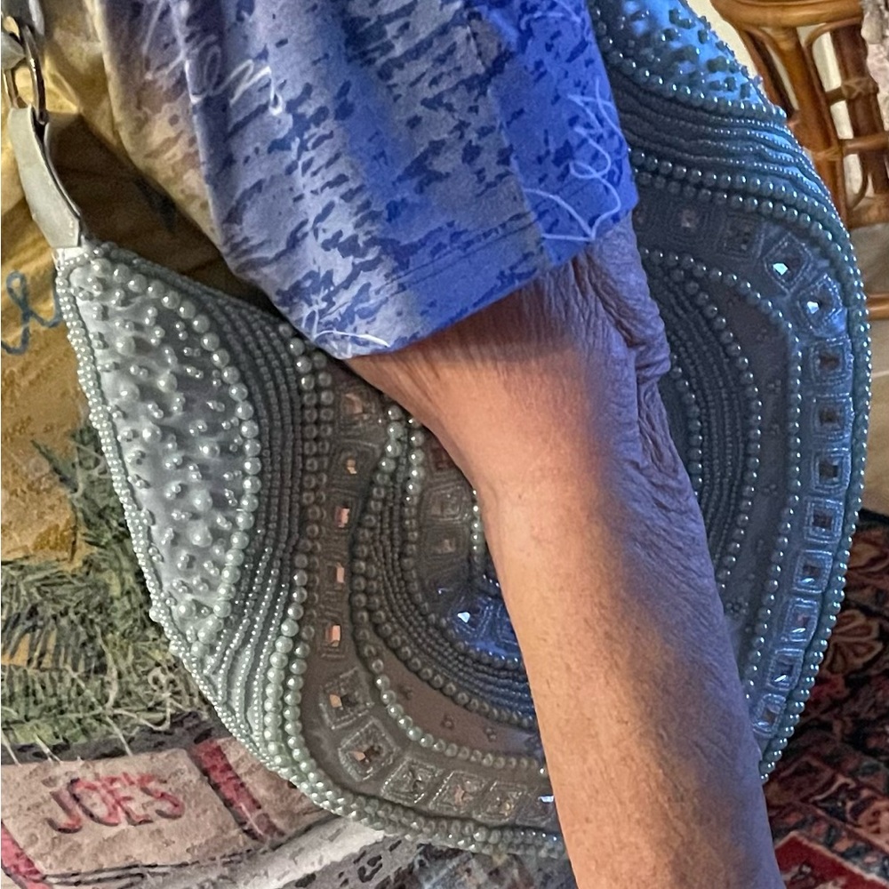 Chic Beaded Shoulder Bag in Light Blue - Picture 7 of 7